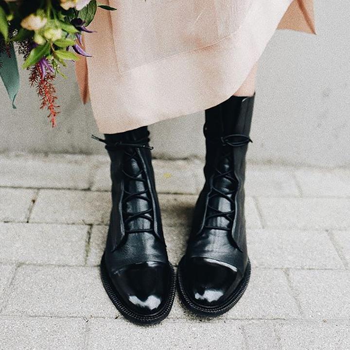 Laura - Elegant Lace-Up Leather Ankle Boots